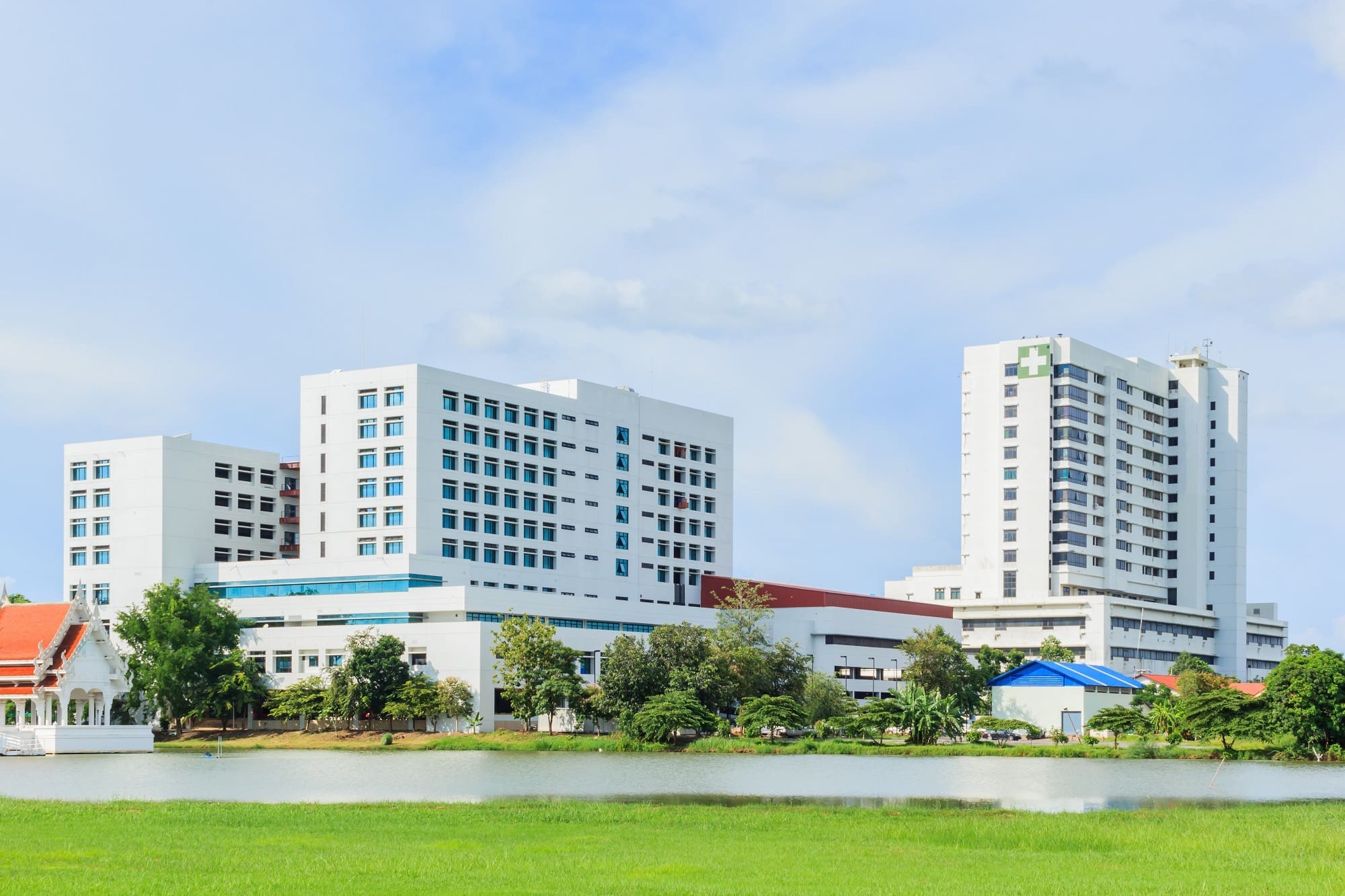 Figure-8_Large-Hospital-Multiple-Buildings – low res Passive Optical LAN Transforming ICT in Healthcare